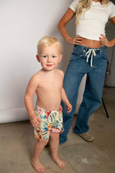 Jones Swim Trunks in Lei / Skatie Outlets