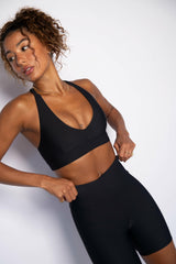 Max Sports Bra in Black / Skatie Online
