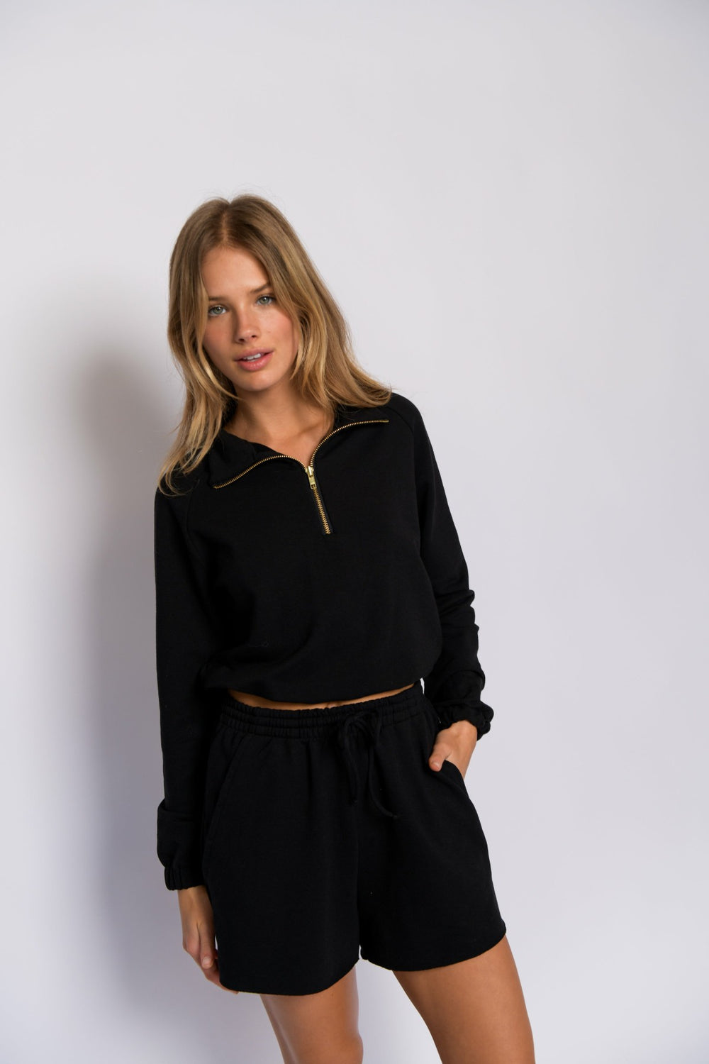 CLOUDLUX Kenzie Pullover in Black / Skatie Online Shop