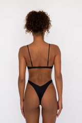 Halley Bikini Top in Black / Skatie Online Shop