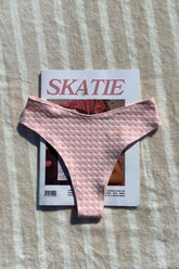 Josie Bottom in Bisou / Skatie Online
