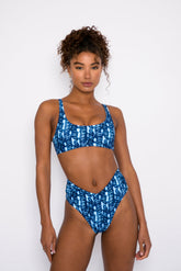 Mya Bikini Top in Azul / Skatie Discount
