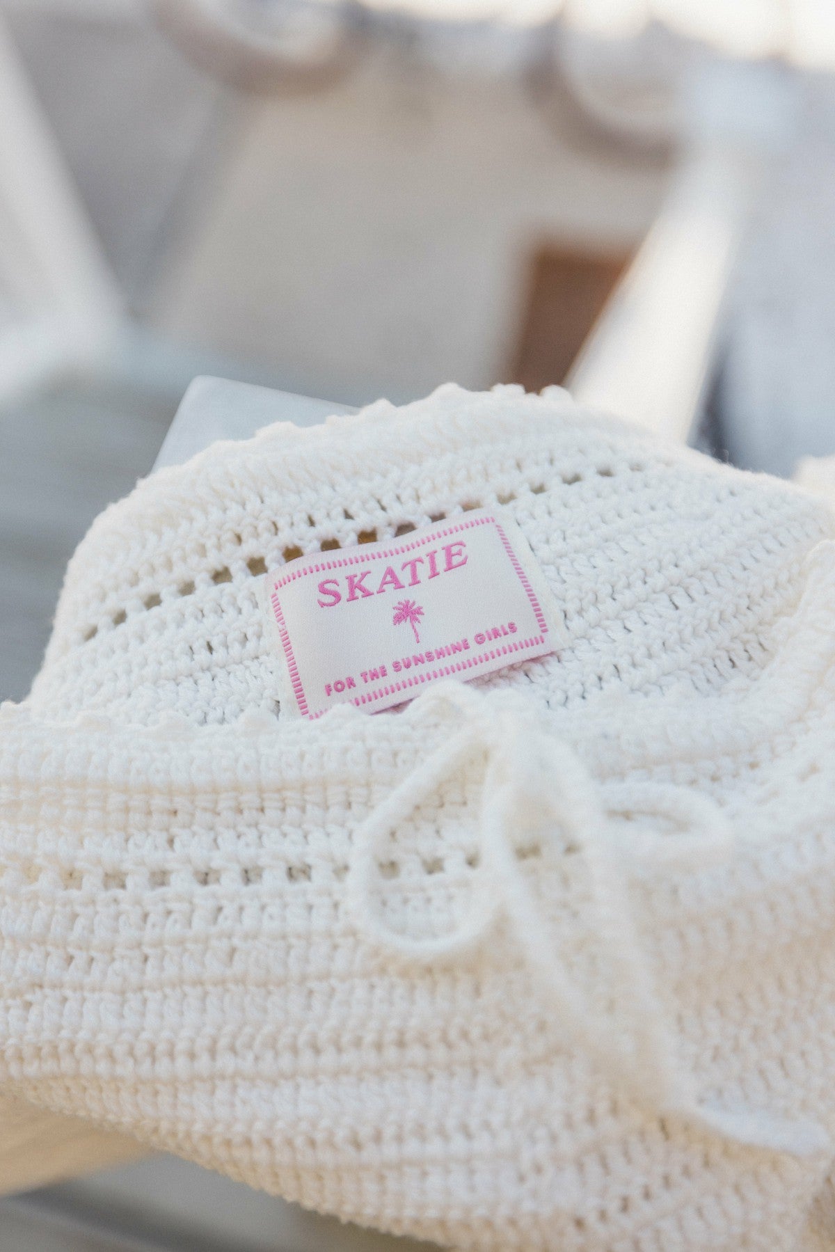 Scottie Shorts in White Crochet / Skatie Discount
