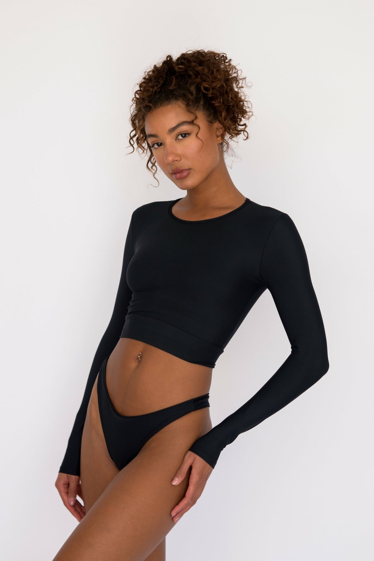 Rosie Top in Black / Skatie Outlets