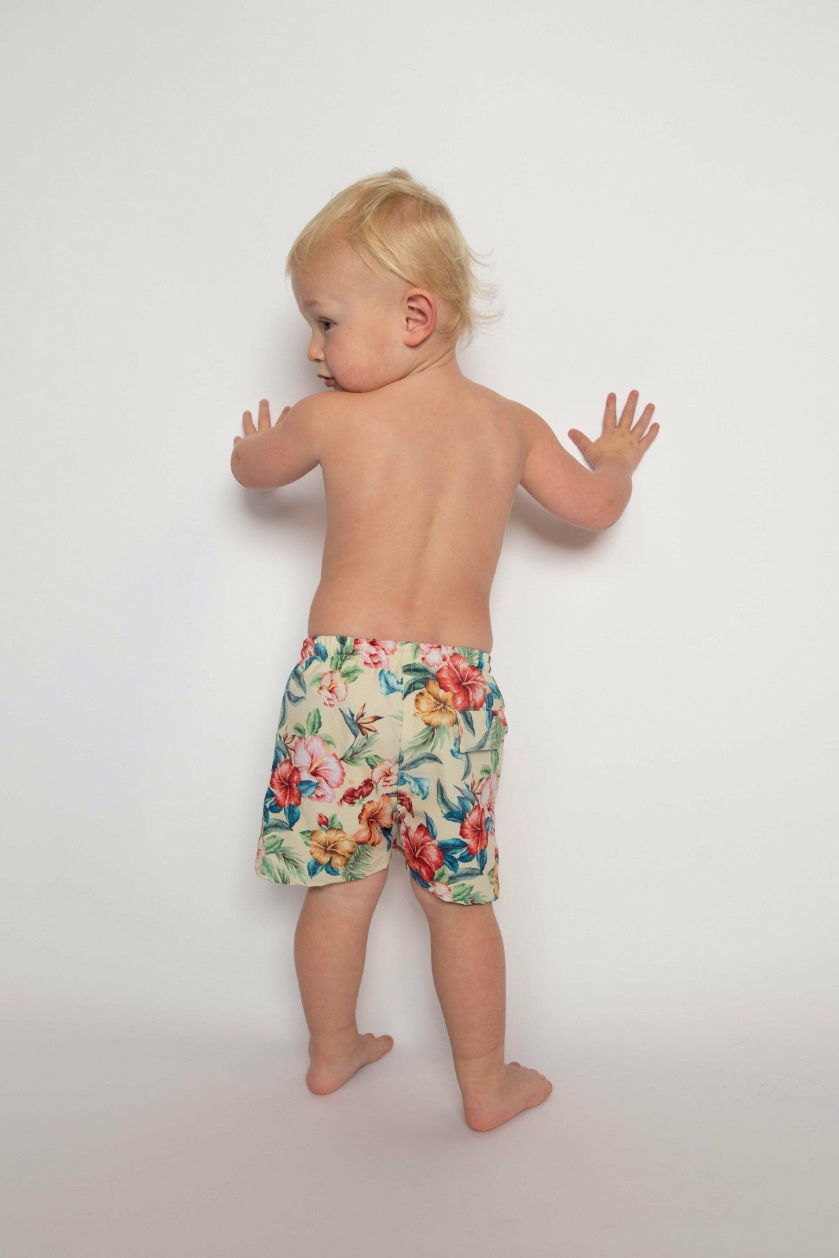 Jones Swim Trunks in Lei / Skatie Outlets