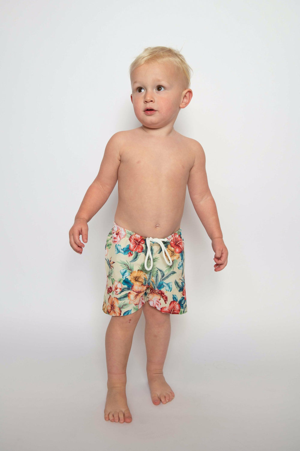 Jones Swim Trunks in Lei / Skatie Outlets