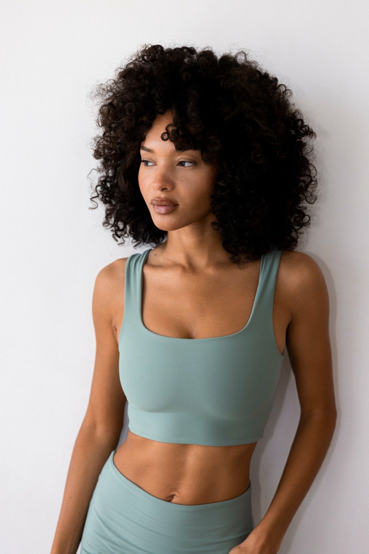 Carter Sports Bra in Sage / Skatie US
