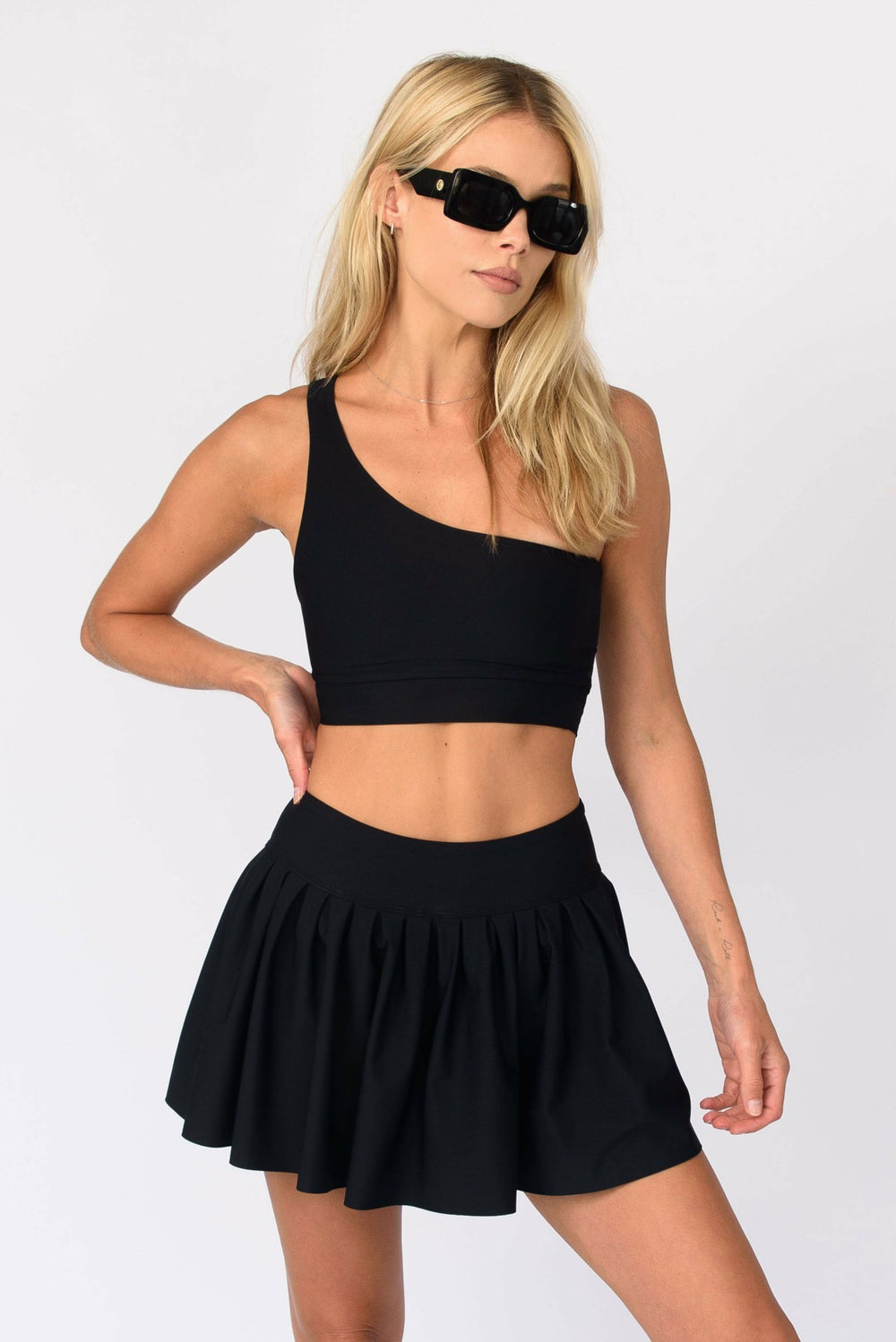 Ansley Sports Bra in Black / Skatie Online Shop
