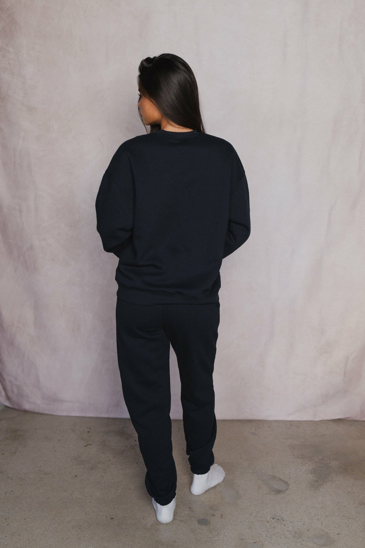 Ultralux Chris Crewneck in Black / Skatie Outlets