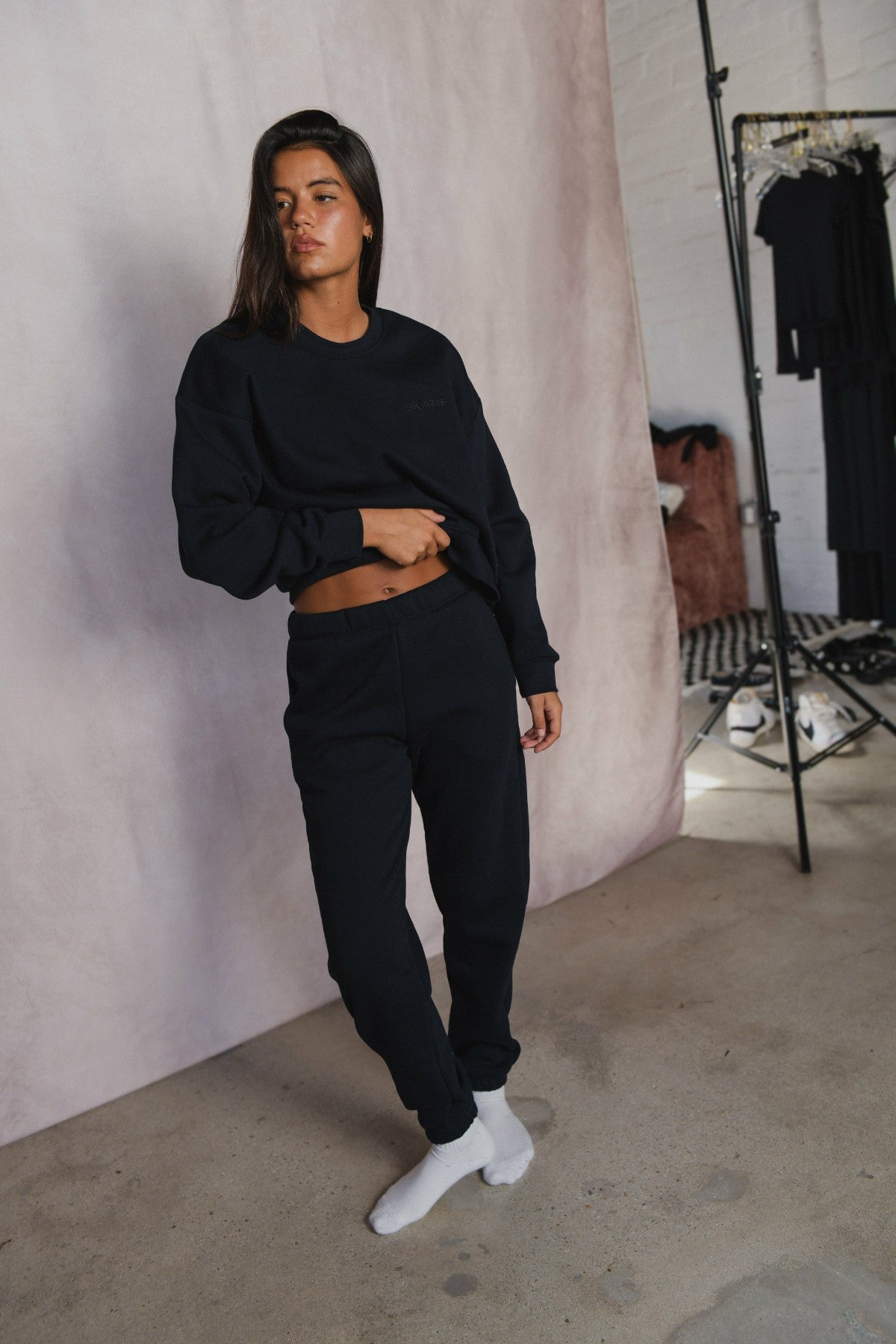 Ultralux Chris Crewneck in Black / Skatie Outlets