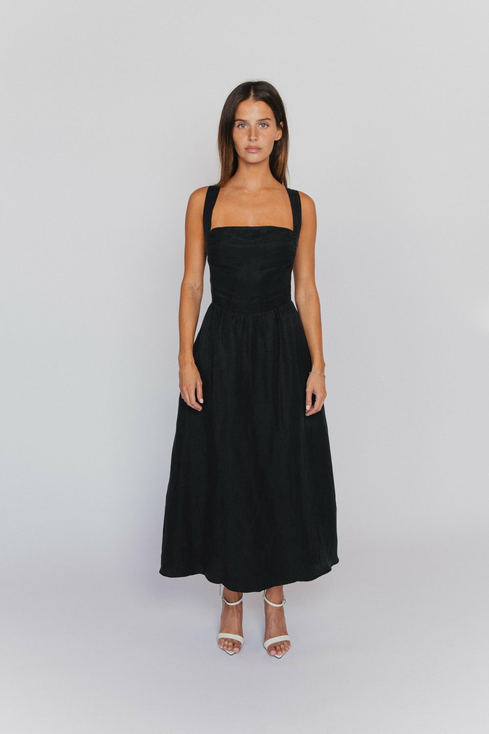 Heidi Dress in Black Linen / Skatie Online