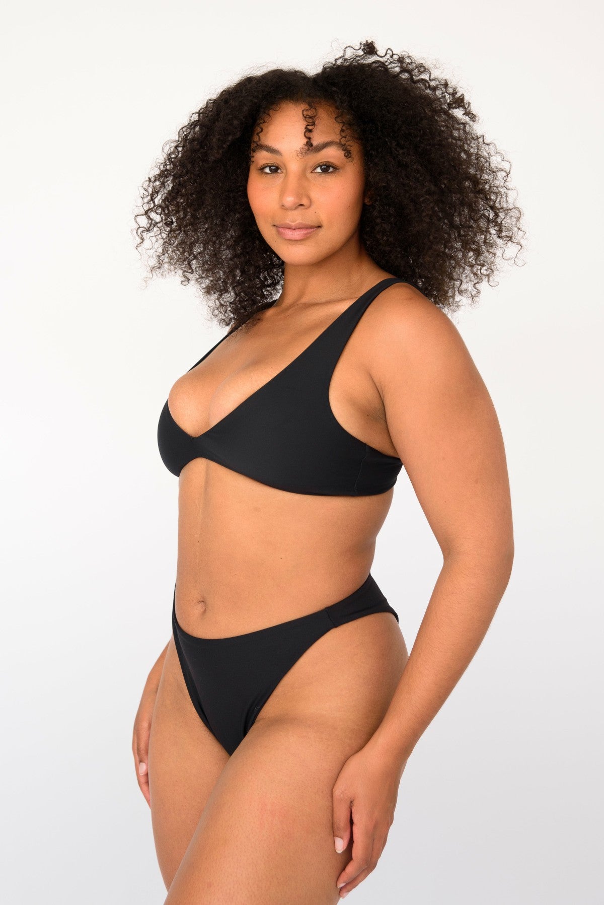 Sami Bikini Top in Black / Skatie Online