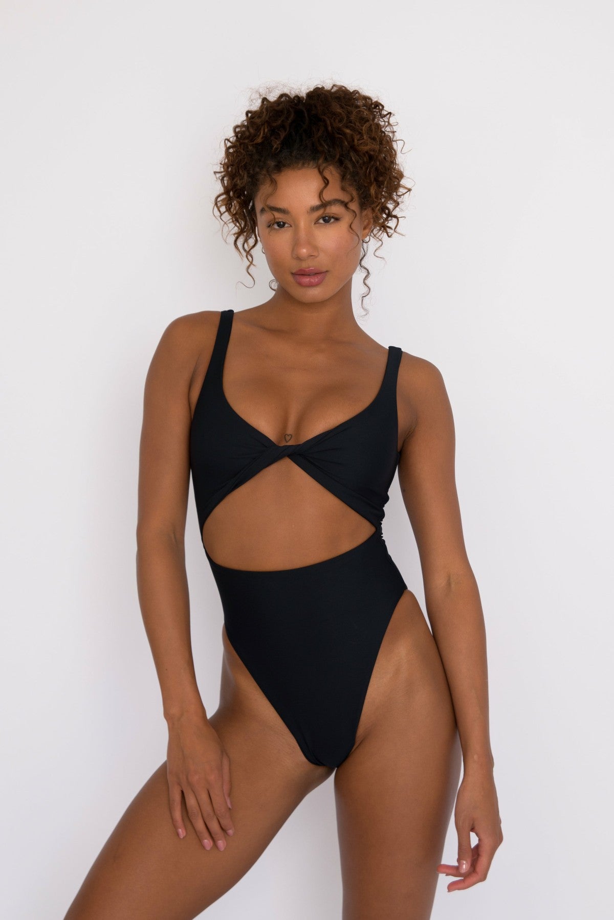 Chloe One Piece in Black / Skatie Discount