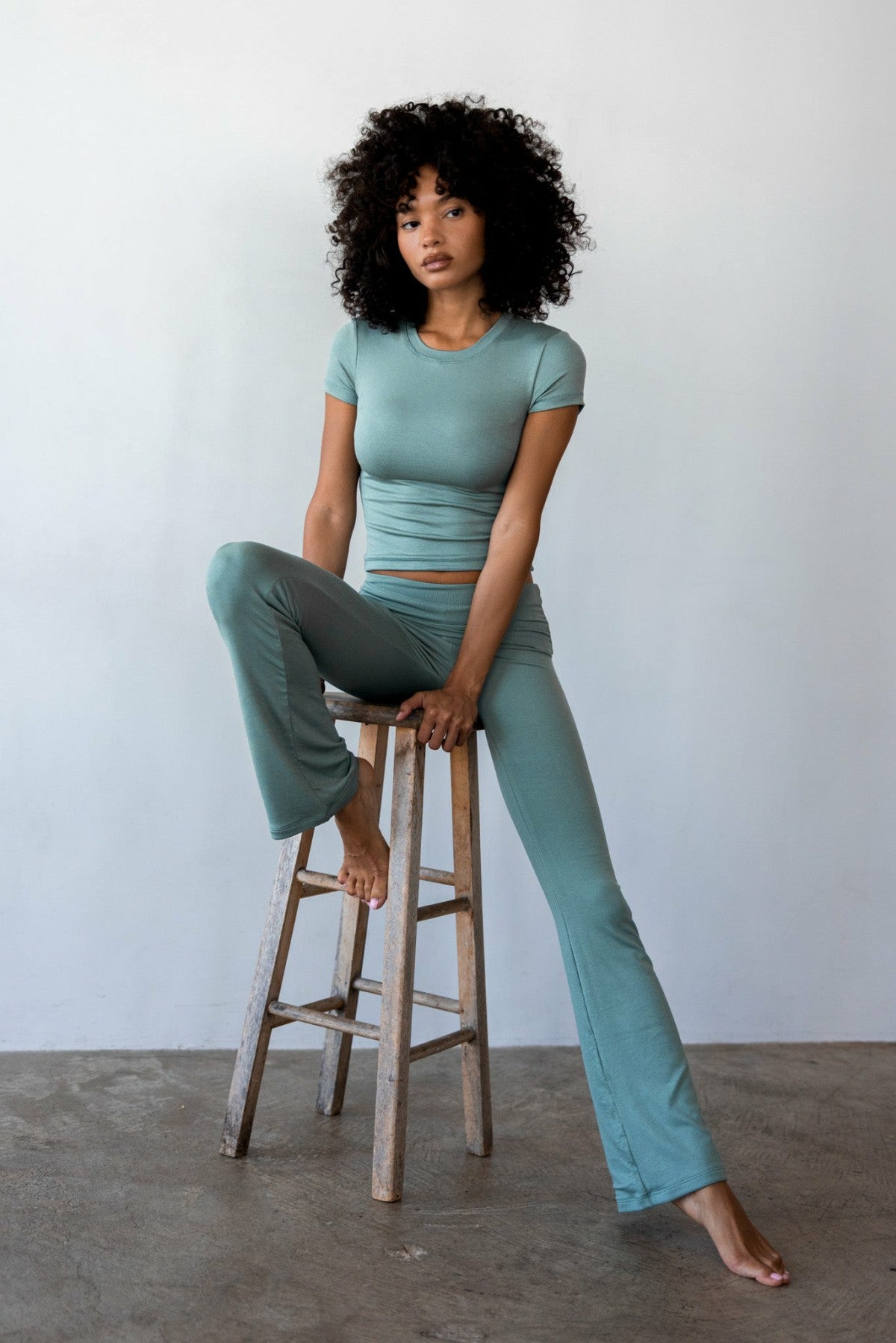 Easy Tee Ribbed in Sage / Skatie Online