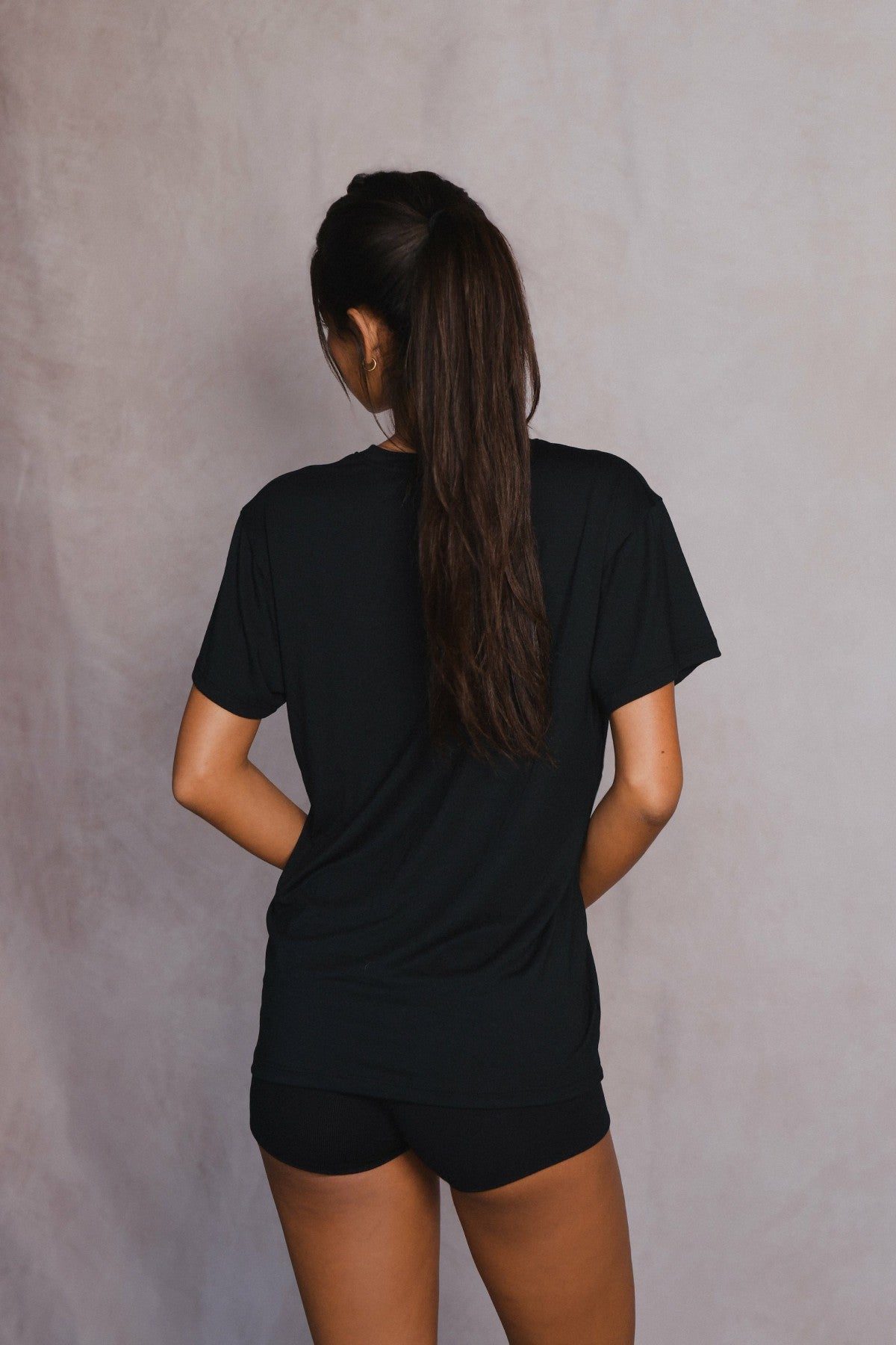 Hubby Tee Jersey in Black / Skatie Online Shop