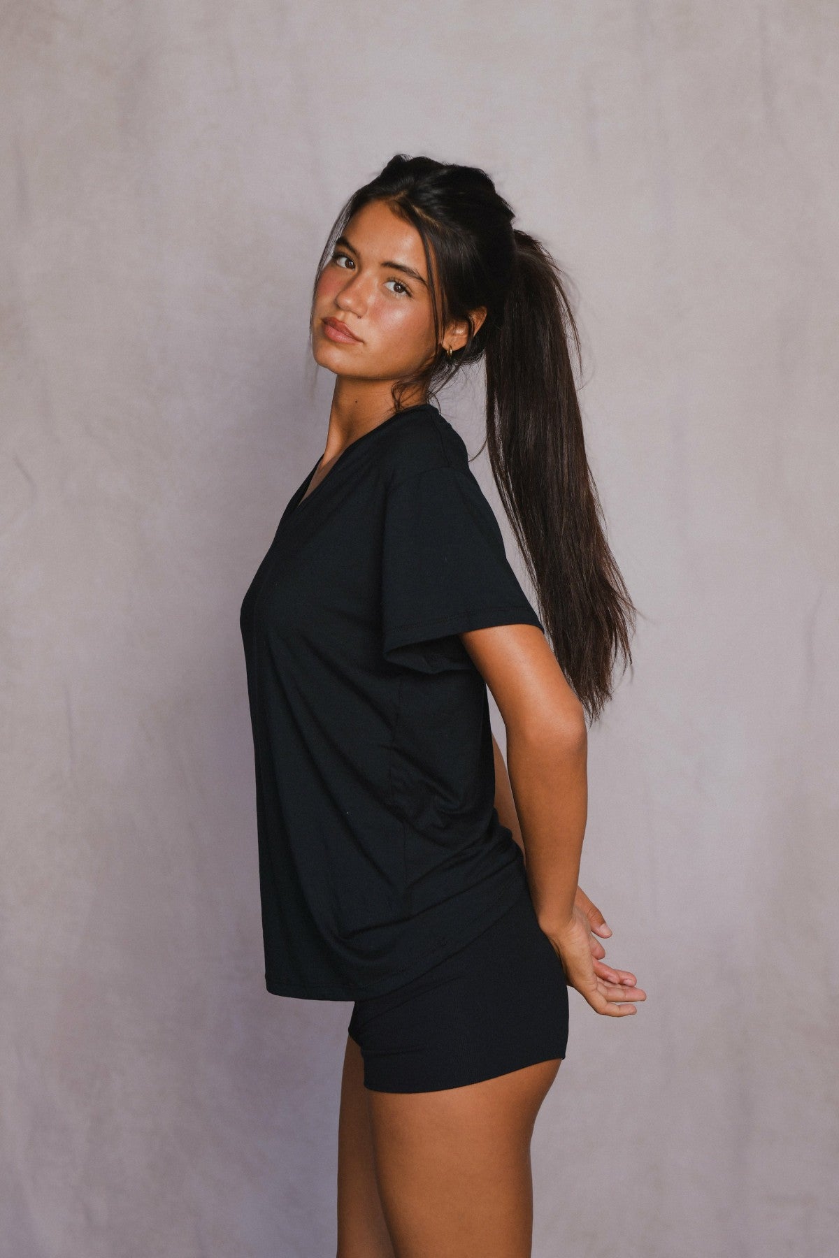 Hubby Tee Jersey in Black / Skatie Online Shop