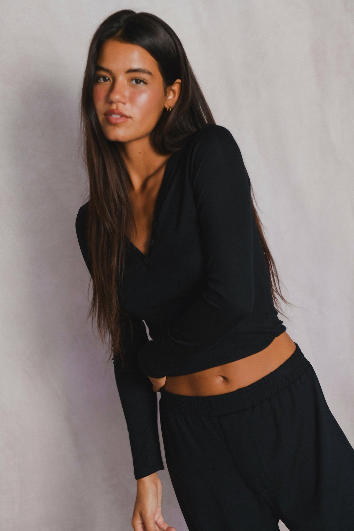 Henley Top Baby Ribbed in Black / Skatie Outlets
