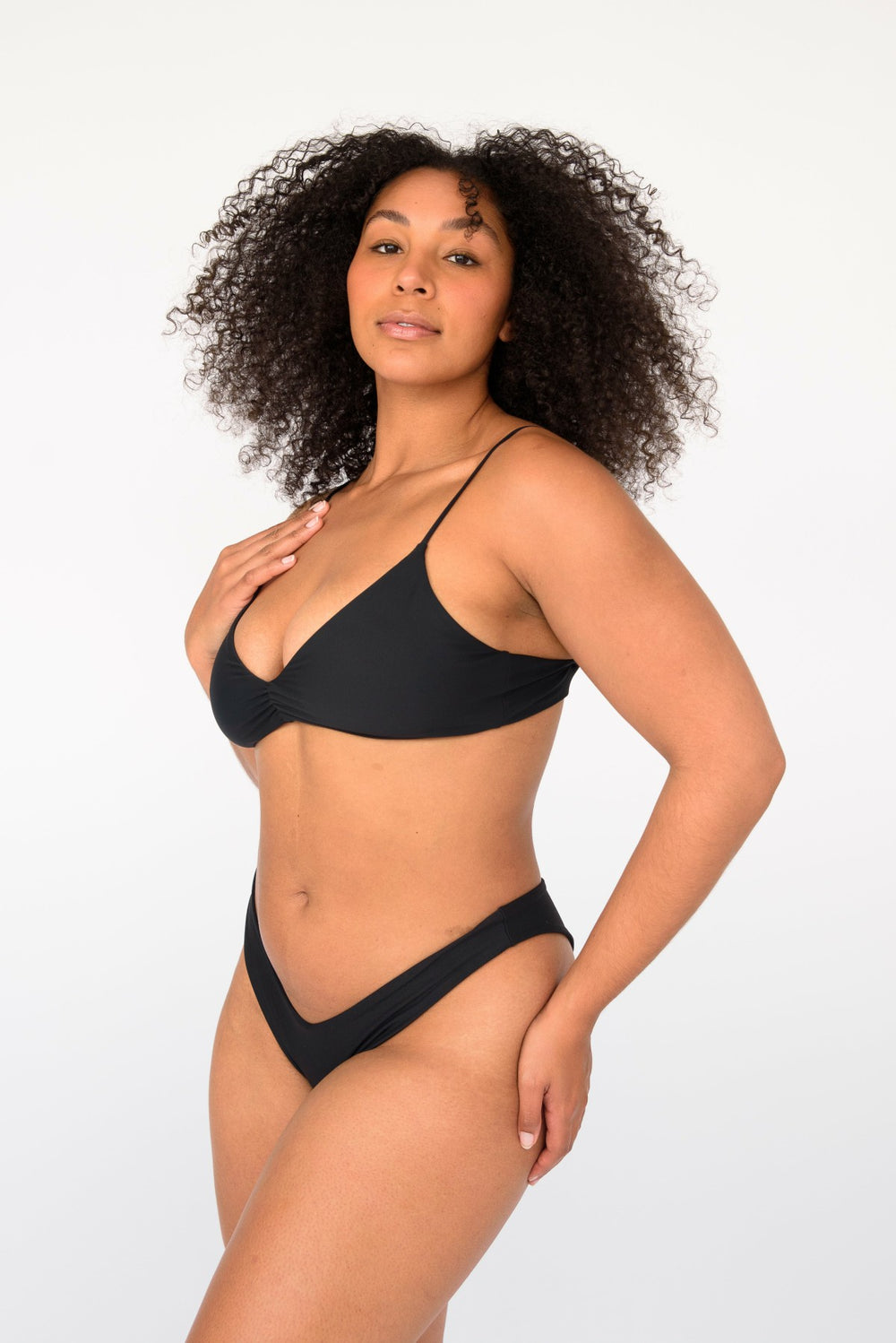 Parker Bikini Bottom in Black / Skatie US