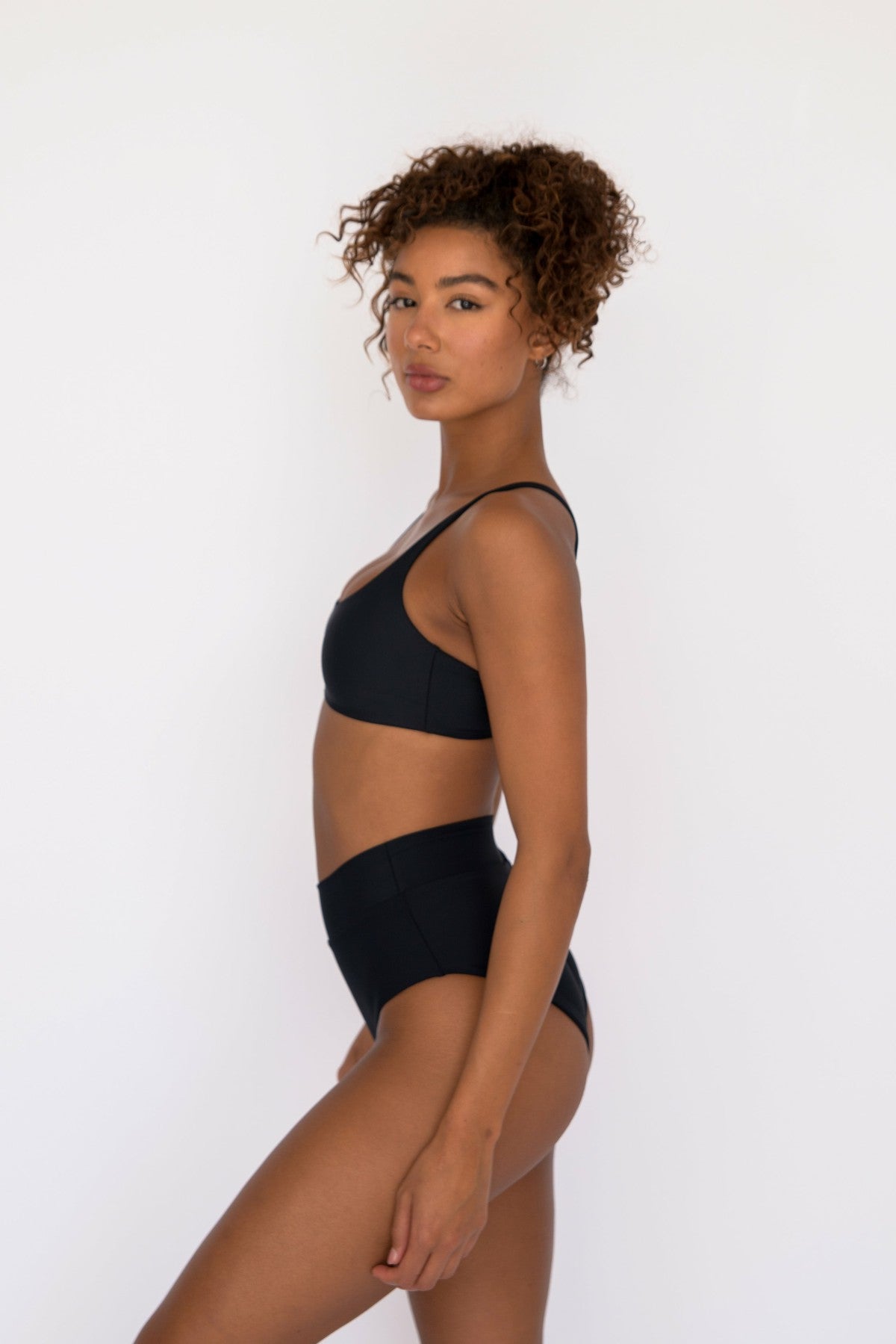 Scarlette Bikini Bottom in Black / Skatie Outlets