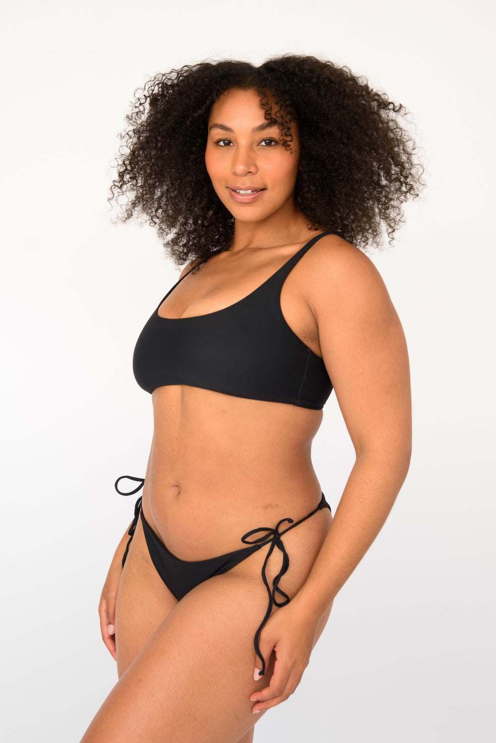 Mya Bikini Top in Black / Skatie US