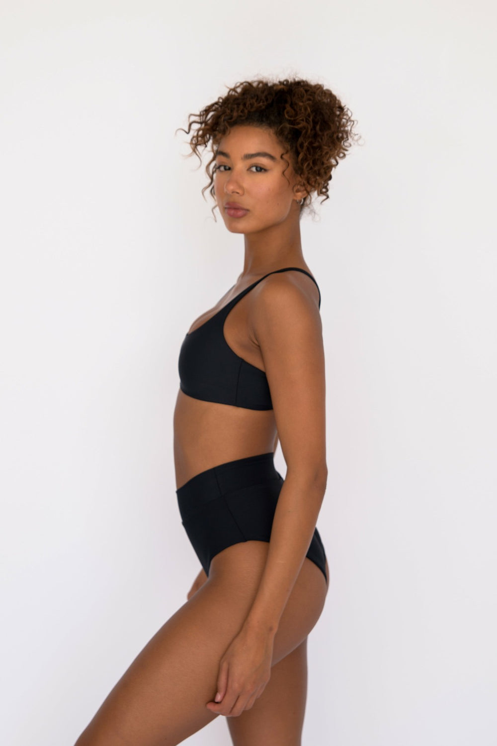 Mya Bikini Top in Black / Skatie US