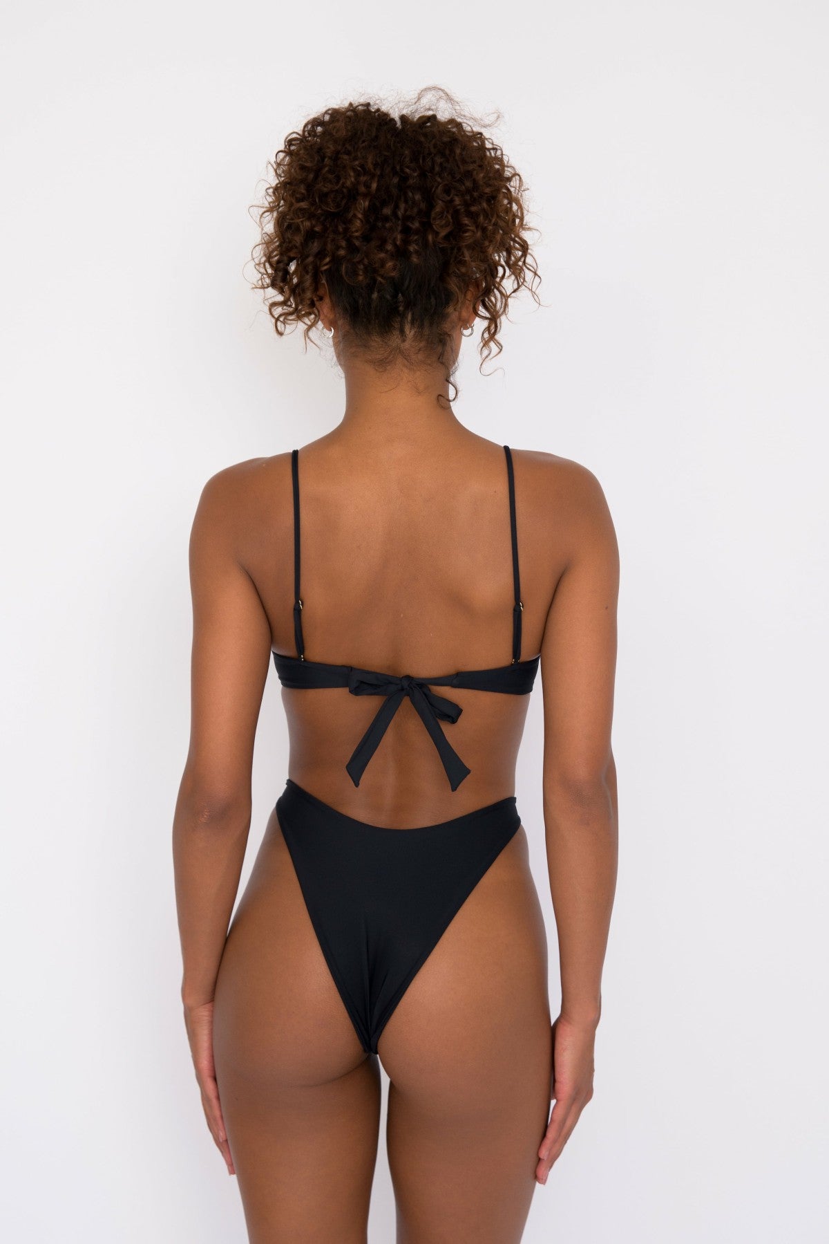 Kate Bikini Top in Black / Skatie US