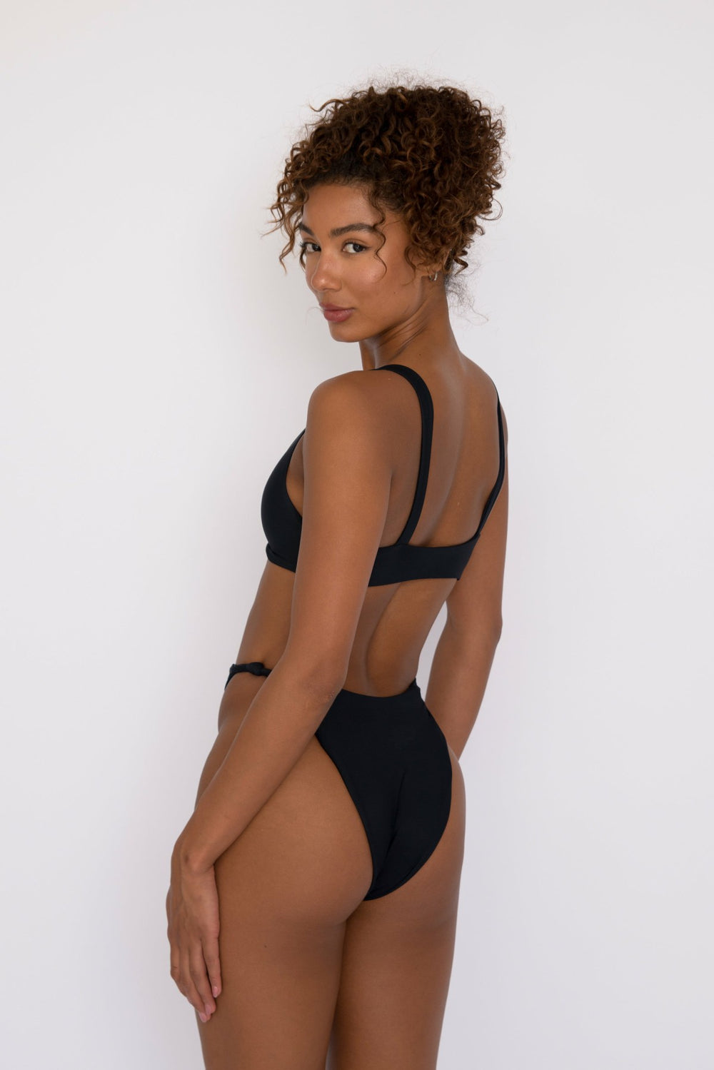 Salty Bottom in Black / Skatie Discount