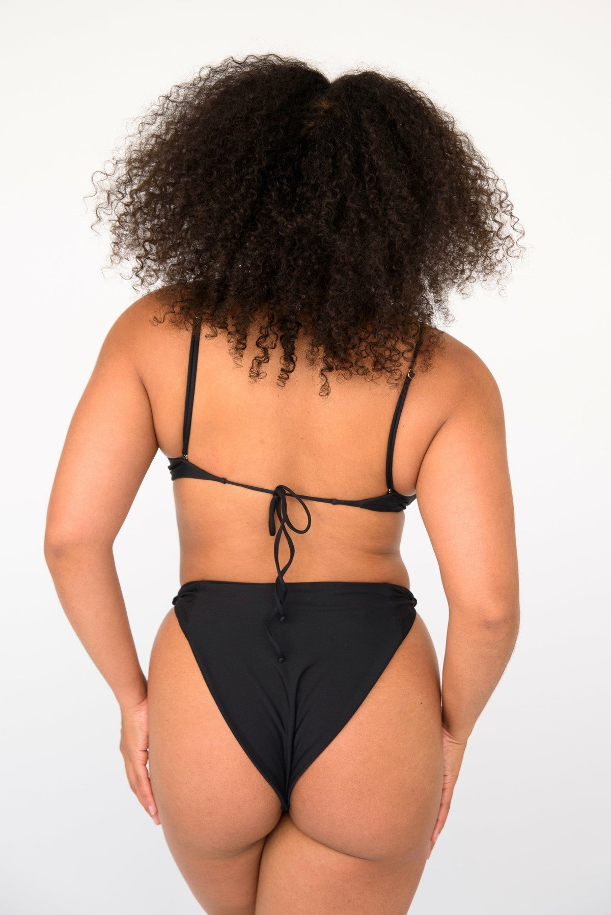 Salty Bottom in Black / Skatie Discount