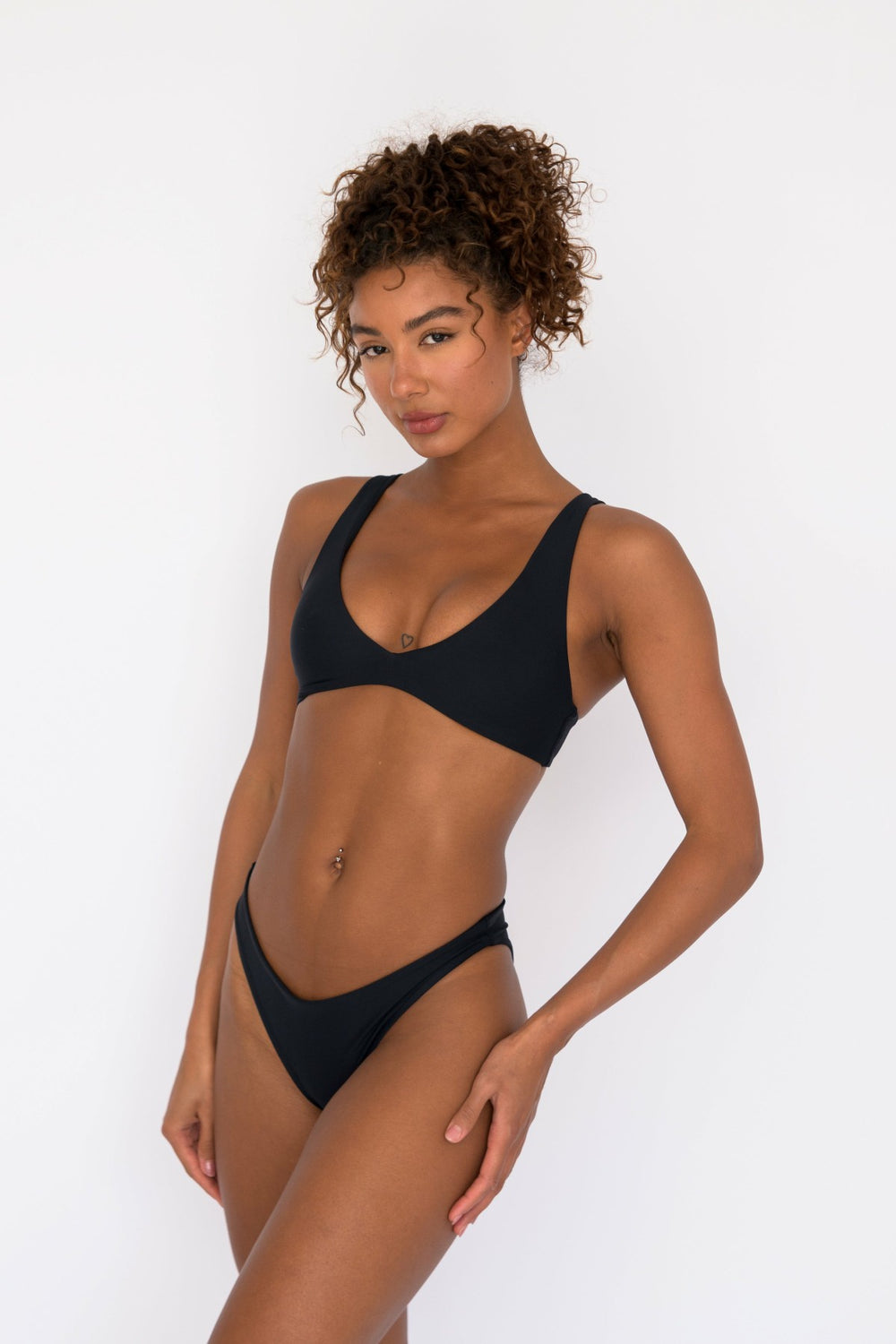 Cheryl Bottom in Black / Skatie Online