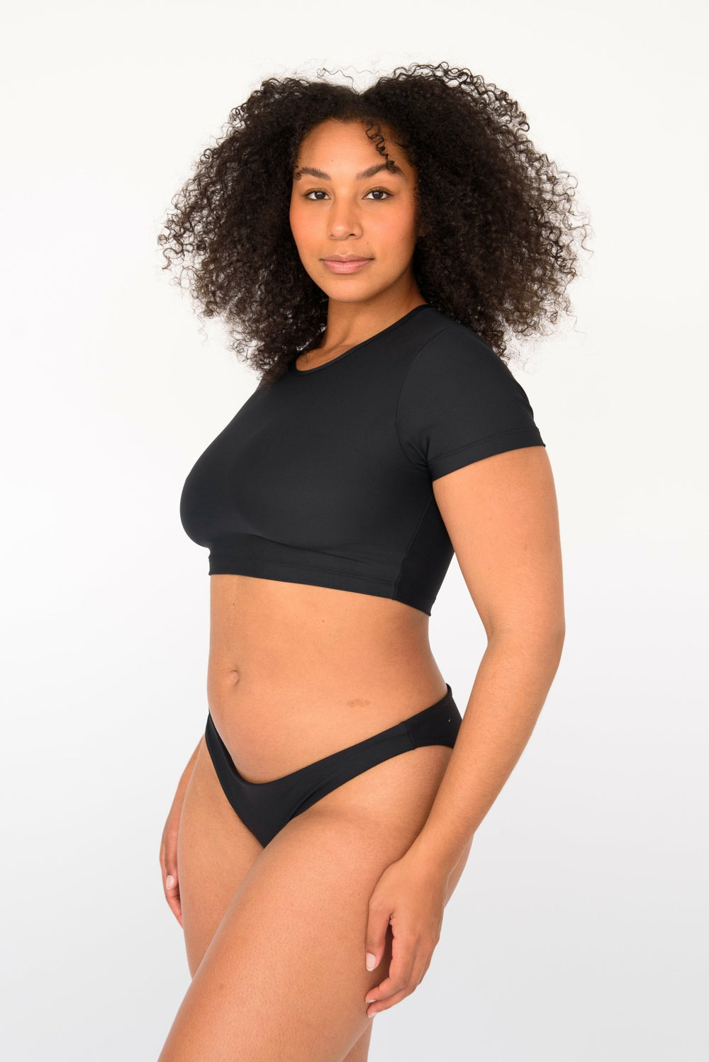 Cheryl Bottom in Black / Skatie Online