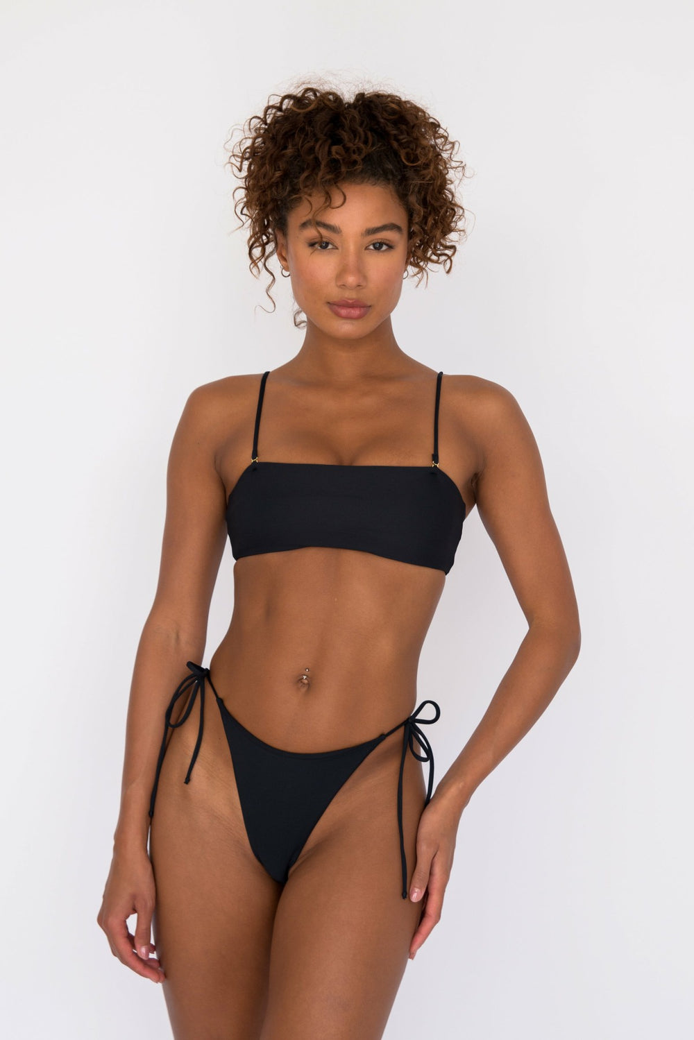 Annie Bikini Top in Black / Skatie Online Shop