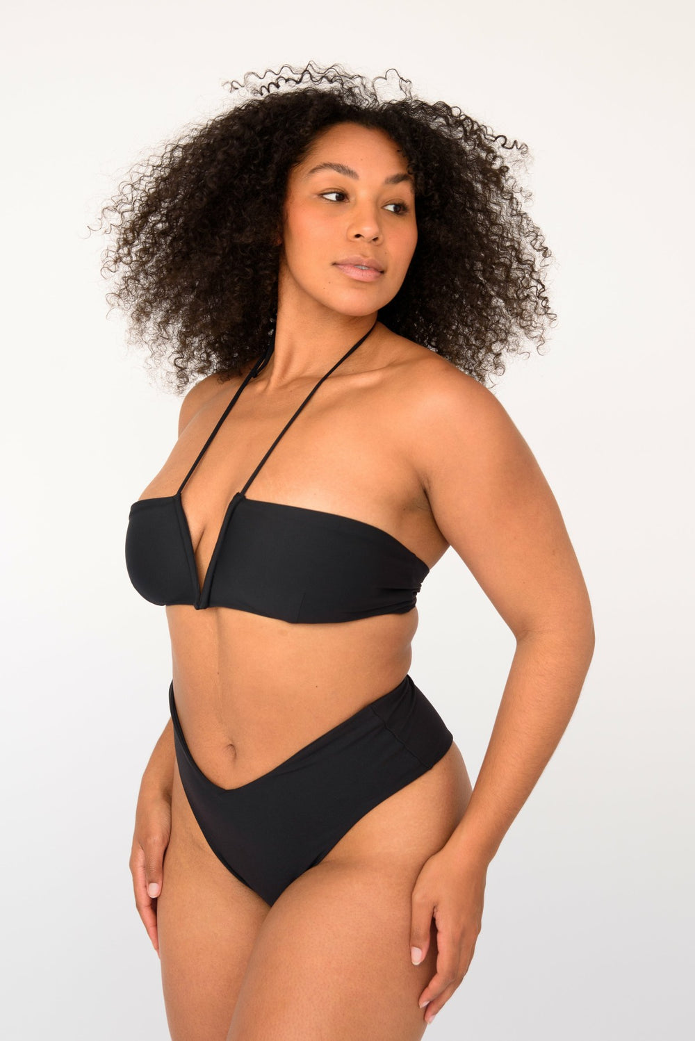 Melly Bikini Bottom in Black / Skatie Outlets
