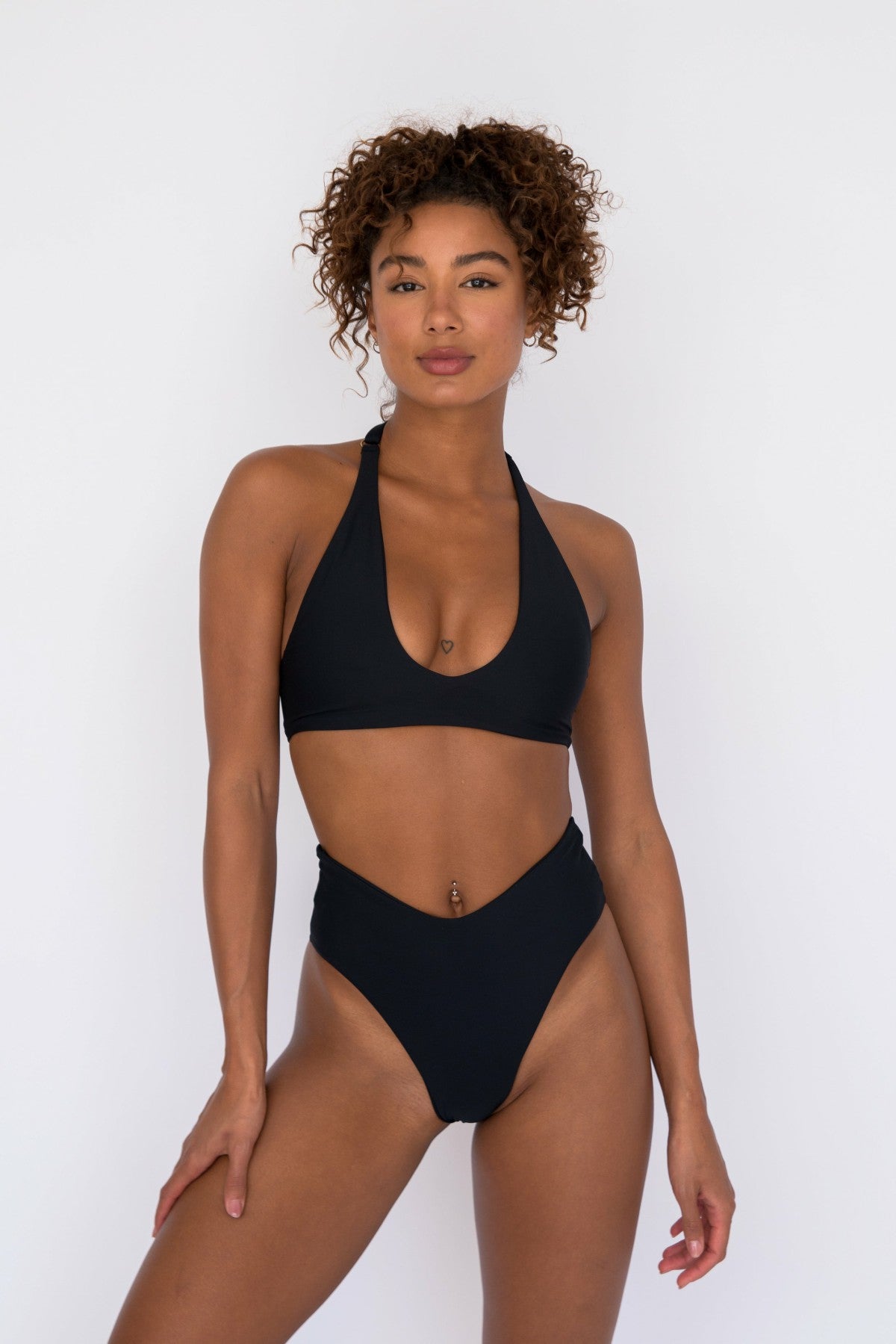 Melly Bikini Bottom in Black / Skatie Outlets