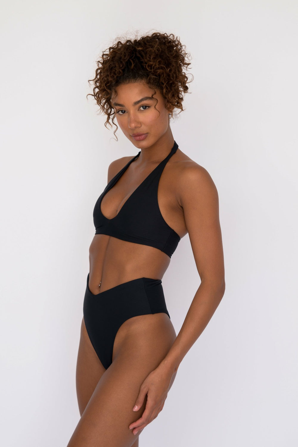 Melly Bikini Bottom in Black / Skatie Outlets