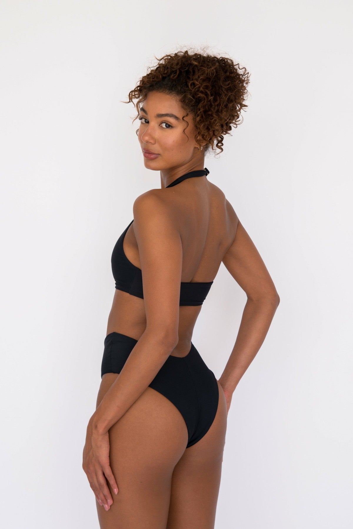 Melly Bikini Bottom in Black / Skatie Outlets