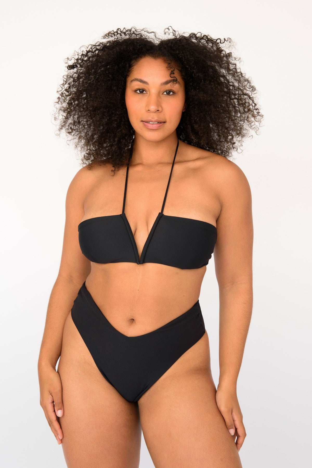 Melly Bikini Bottom in Black / Skatie Outlets