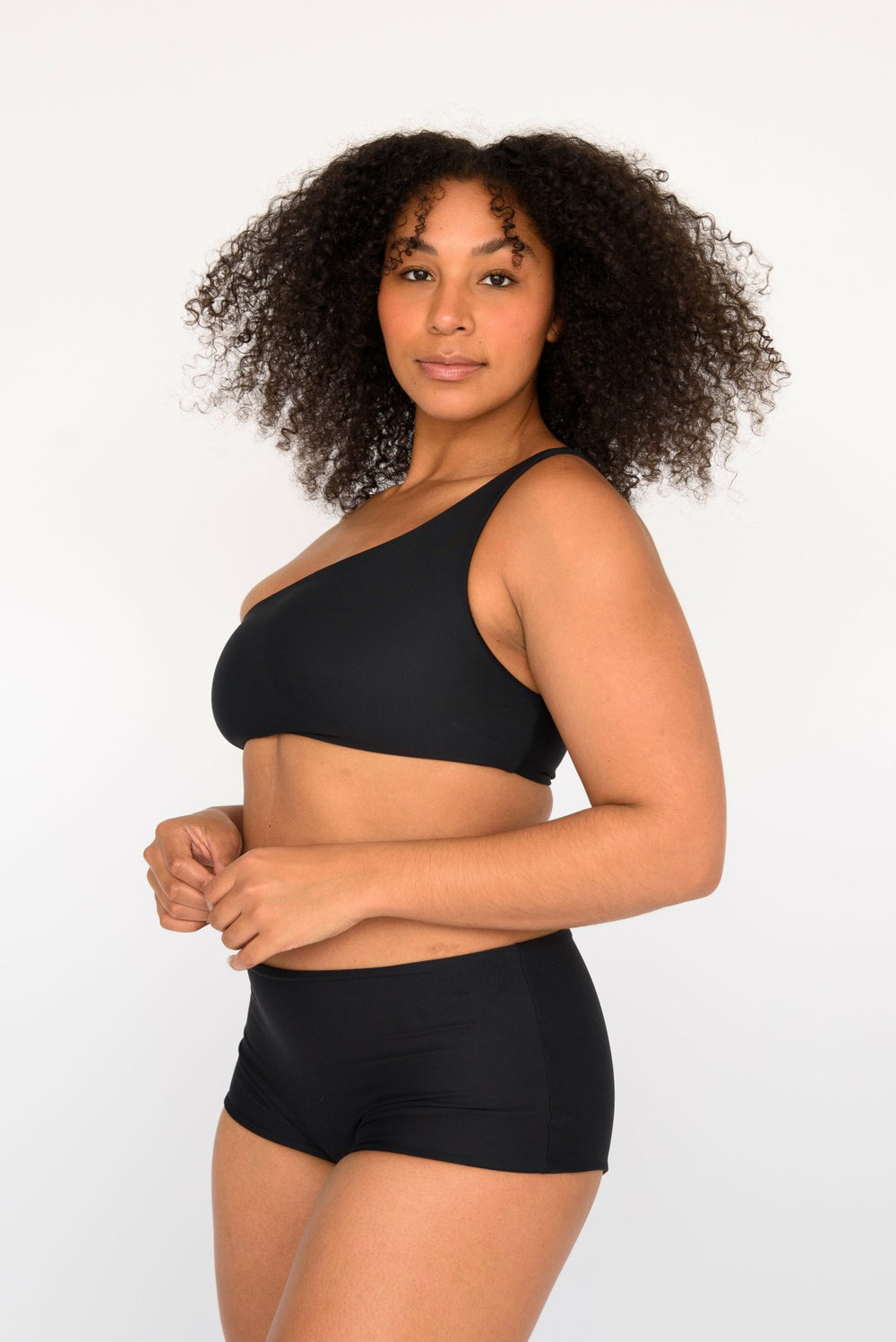 Ellis Bikini Top in Black / Skatie Online Shop