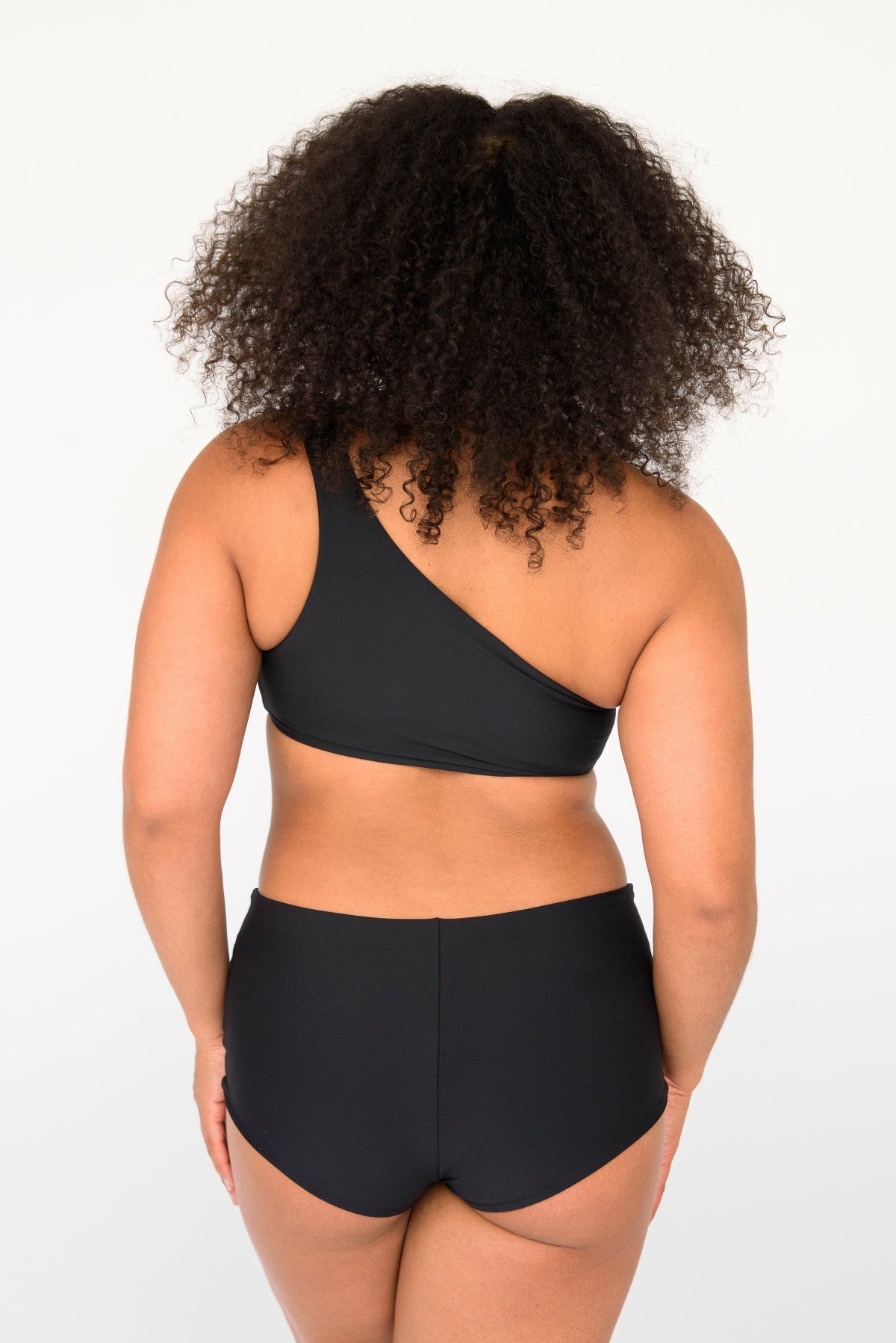 Ellis Bikini Top in Black / Skatie Online Shop