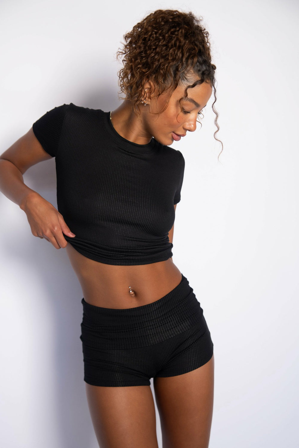 Easy Tee Ribbed in Black / Skatie Discount