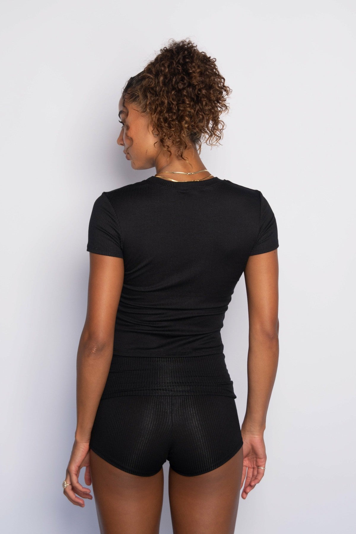 Easy Tee Ribbed in Black / Skatie Discount