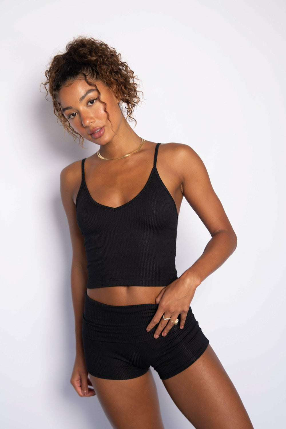 Perfect Tank Ribbed in Black / Skatie Online