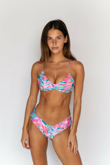 Betsy Top in Florida / Skatie Online