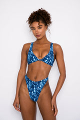Penny Bikini Top in Azul / Skatie US