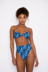 Lyndi Bikini Top in Azul / Skatie Outlets