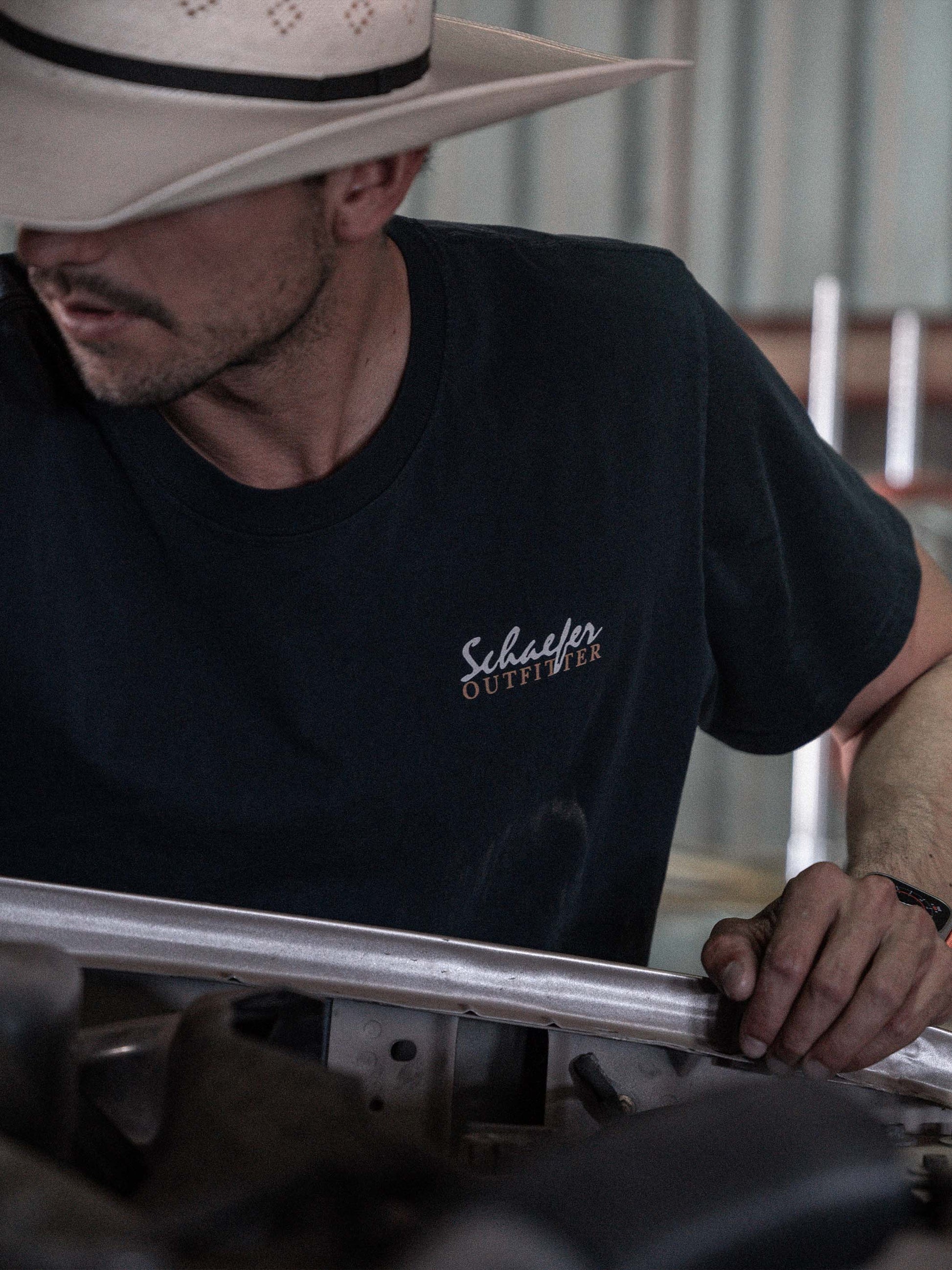 Schaefer Outfitter Schaefer Vintage Logo Tee & Comfortable Cotton T-Shirt