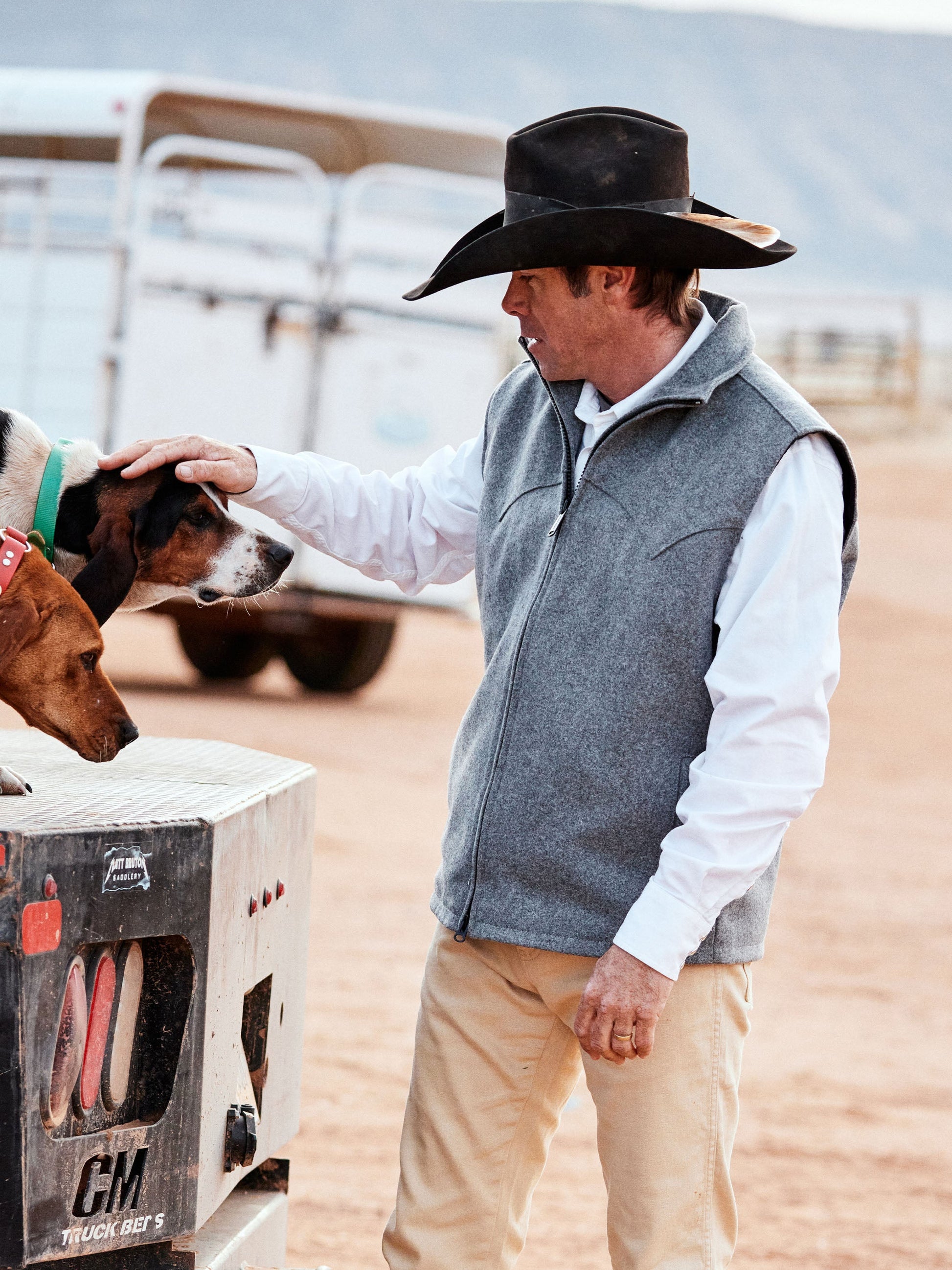 Schaefer Outfitter Schaefer Wool Arena Vest & Dapper Outerwear