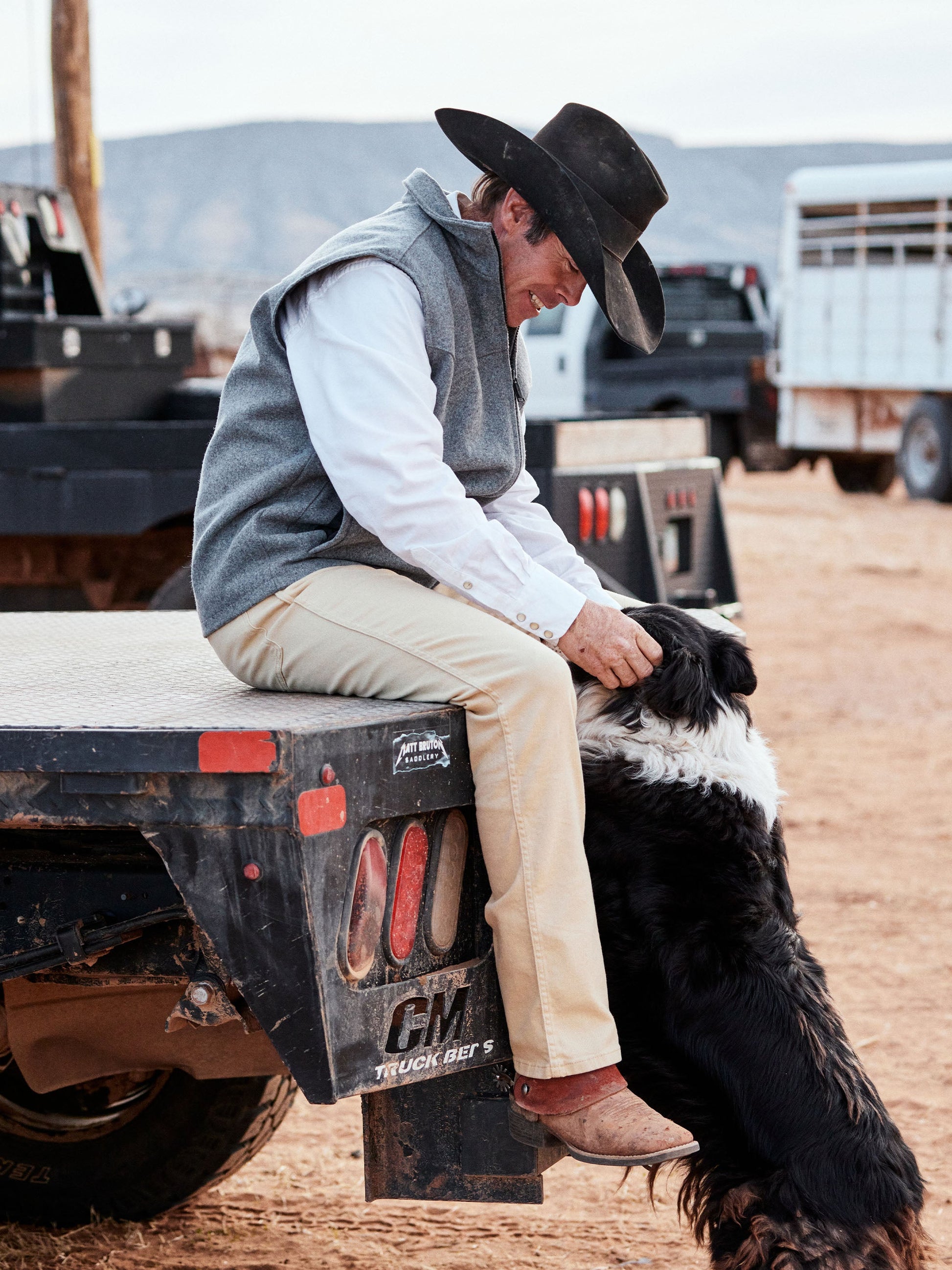Schaefer Outfitter Schaefer Wool Arena Vest & Dapper Outerwear