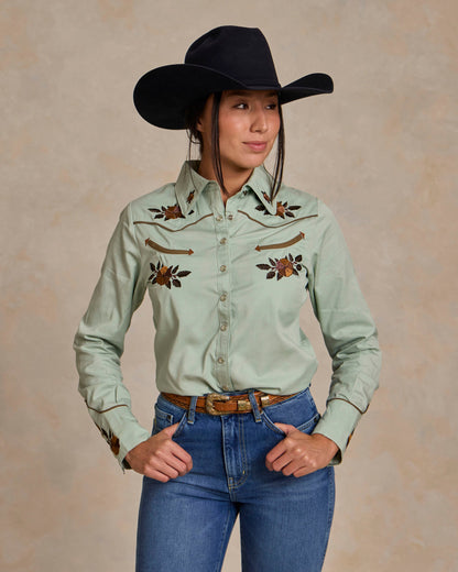 Schaefer Outfitter Women's Embroidered Snap Shirt