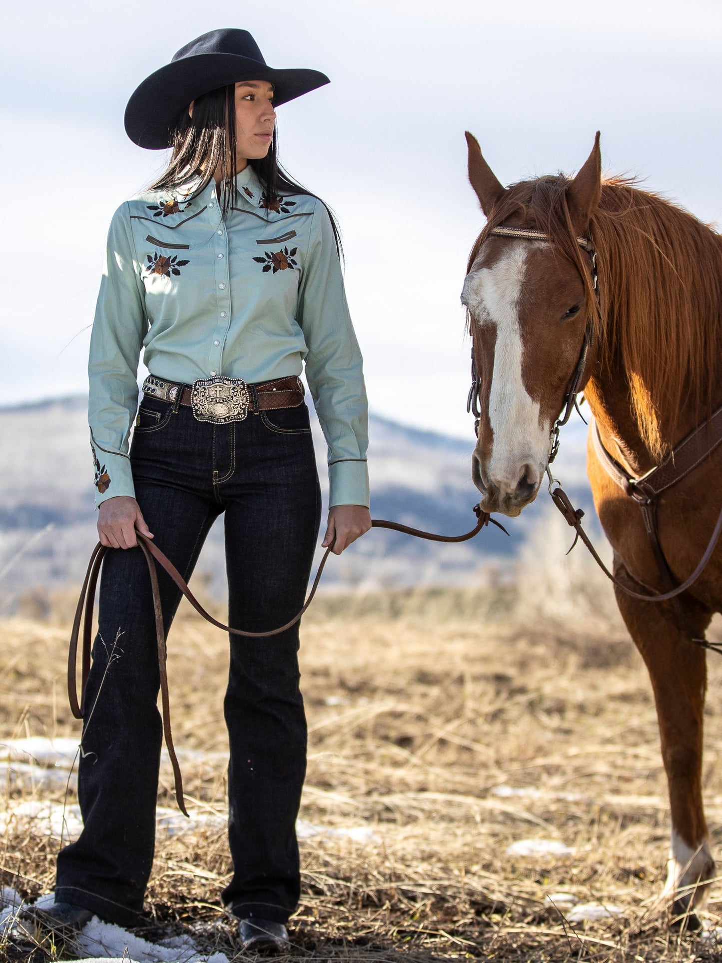 Schaefer Outfitter Women's Embroidered Snap Shirt