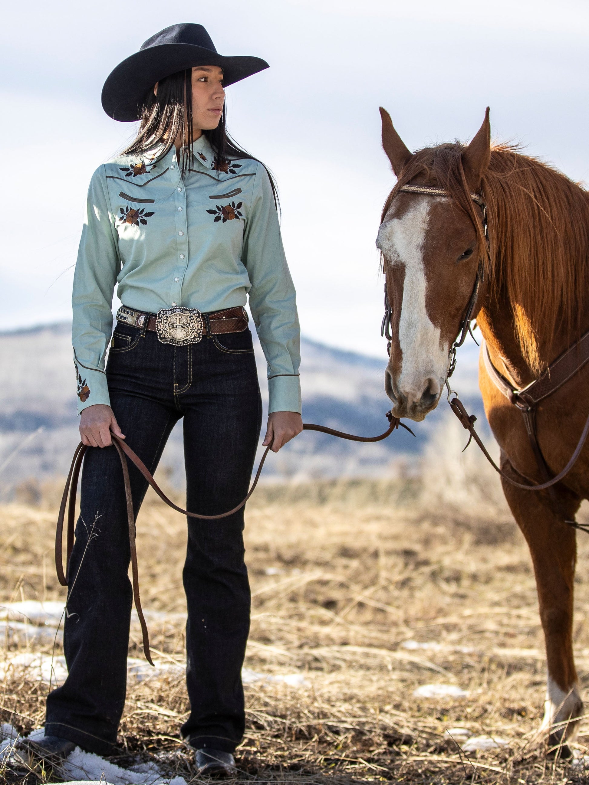 Schaefer Outfitter Women's Embroidered Snap Shirt